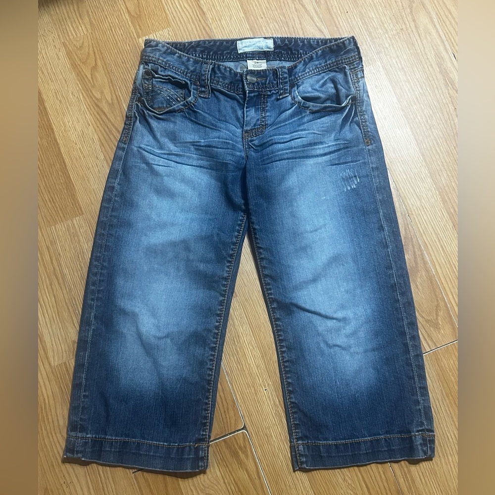 Maurices Relaxed wide leg cropped denim jeans women/Jrs 5/6